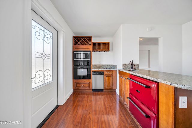 1448 E ROYAL PALM Road, Phoenix, AZ 85020