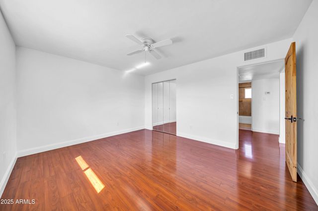 1448 E ROYAL PALM Road, Phoenix, AZ 85020