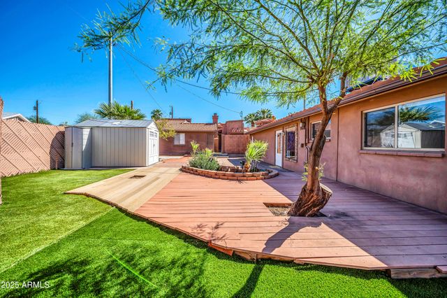 1448 E ROYAL PALM Road, Phoenix, AZ 85020