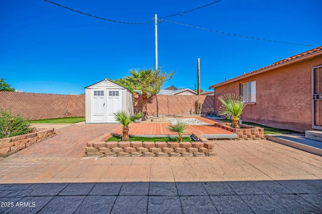 1448 E ROYAL PALM Road, Phoenix, AZ 85020