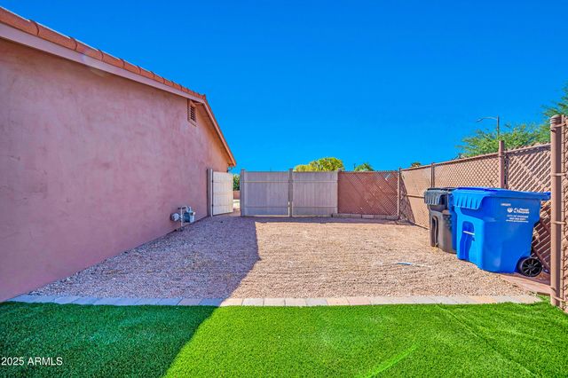 1448 E ROYAL PALM Road, Phoenix, AZ 85020