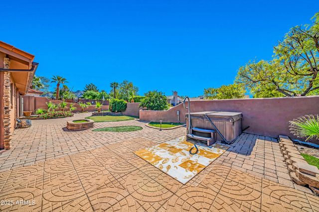 1448 E ROYAL PALM Road, Phoenix, AZ 85020