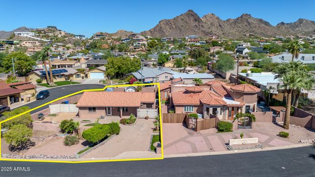 1448 E ROYAL PALM Road, Phoenix, AZ 85020