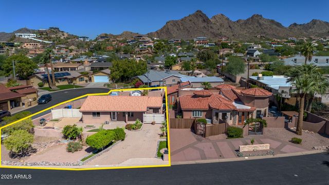 1448 E ROYAL PALM Road, Phoenix, AZ 85020
