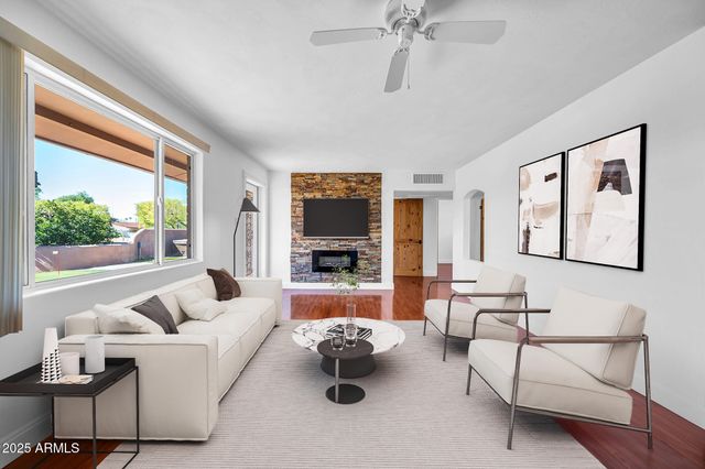 1448 E ROYAL PALM Road, Phoenix, AZ 85020