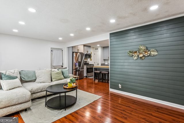 5430 Carol Circle SW, Mableton, GA 30126