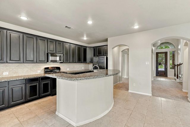 632 Kickapoo Court, Webster, TX 77598