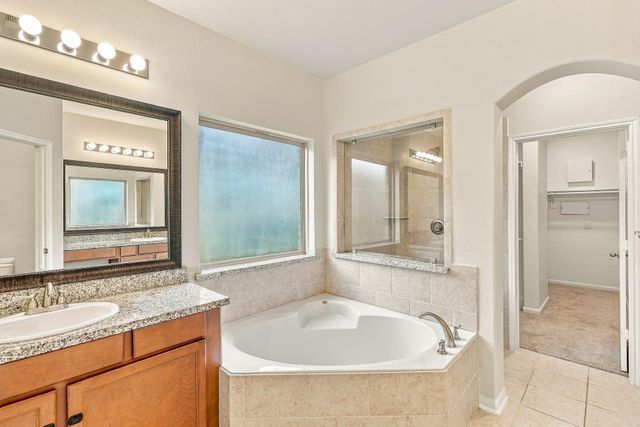 632 Kickapoo Court, Webster, TX 77598
