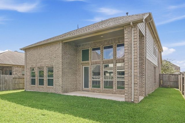 632 Kickapoo Court, Webster, TX 77598