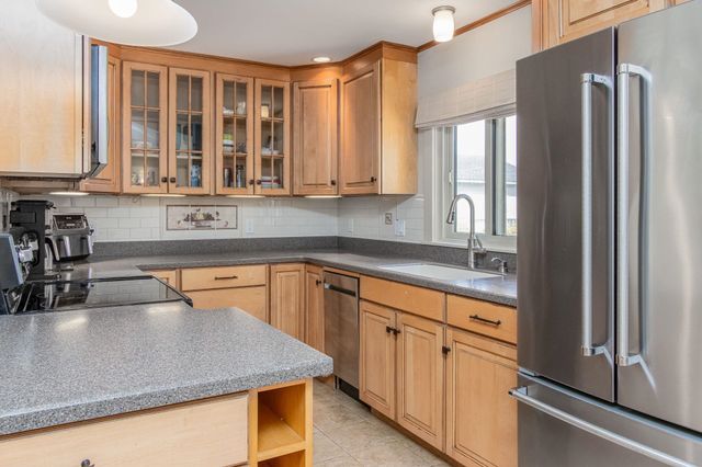 39 Dearborn Avenue, Hampton, NH 03842