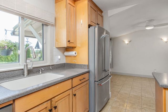 39 Dearborn Avenue, Hampton, NH 03842