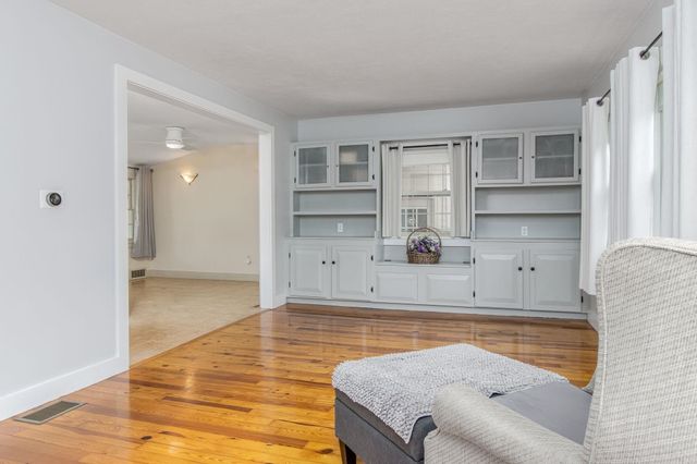 39 Dearborn Avenue, Hampton, NH 03842