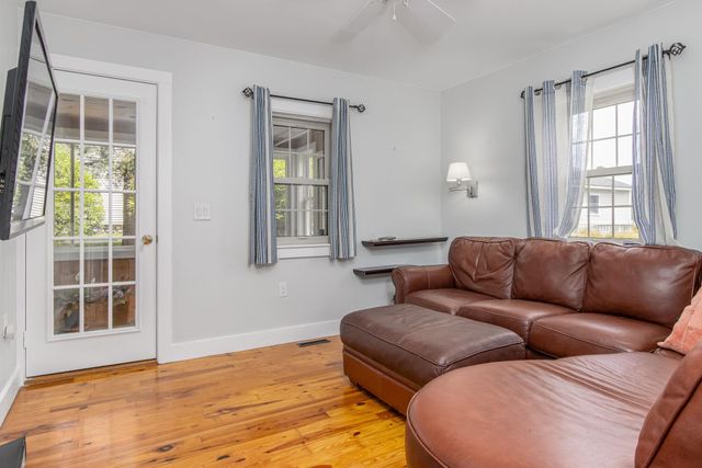 39 Dearborn Avenue, Hampton, NH 03842