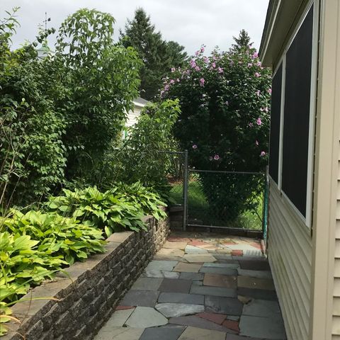 39 Dearborn Avenue, Hampton, NH 03842