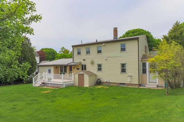 39 Dearborn Avenue, Hampton, NH 03842