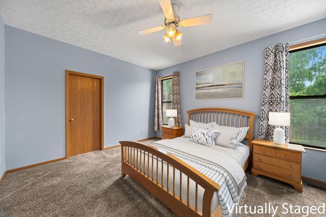 5924 Heritage Farms Drive, Hilliard, OH 43026