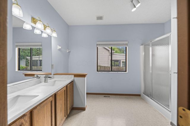 5924 Heritage Farms Drive, Hilliard, OH 43026