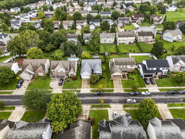 5924 Heritage Farms Drive, Hilliard, OH 43026