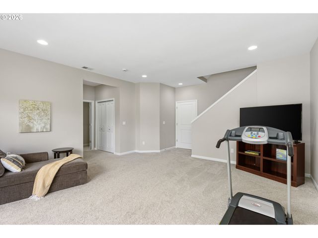 1067 PARKSIDE Ave, Forest Grove, OR 97116