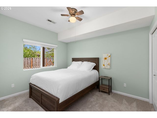 1067 PARKSIDE Ave, Forest Grove, OR 97116