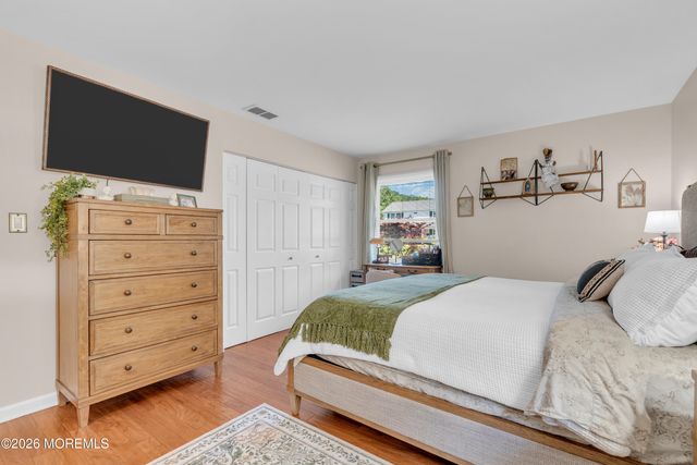 186 Van Brackle Road, Aberdeen, NJ 07747