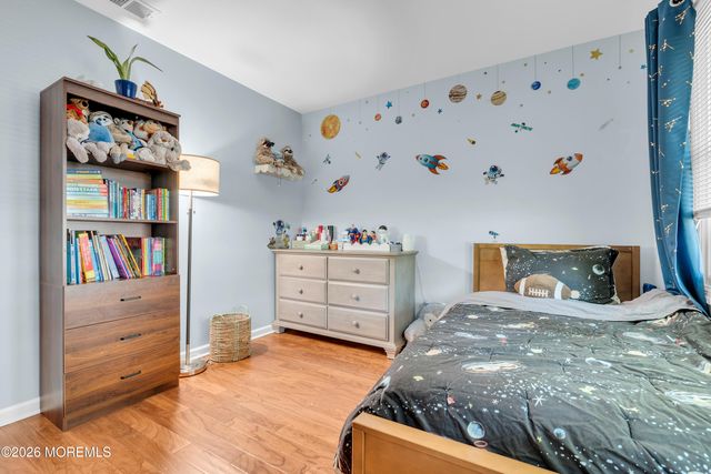 186 Van Brackle Road, Aberdeen, NJ 07747