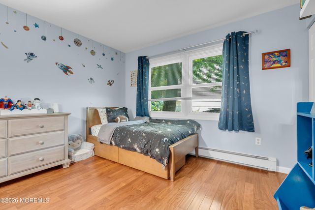186 Van Brackle Road, Aberdeen, NJ 07747