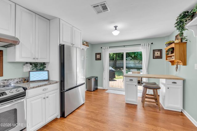 186 Van Brackle Road, Aberdeen, NJ 07747