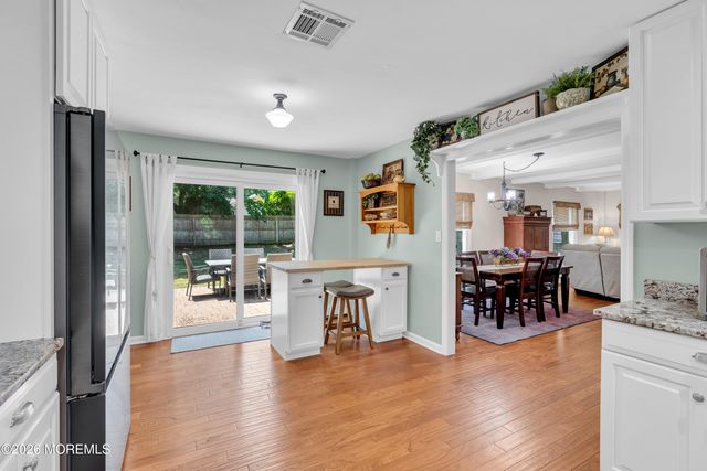186 Van Brackle Road, Aberdeen, NJ 07747