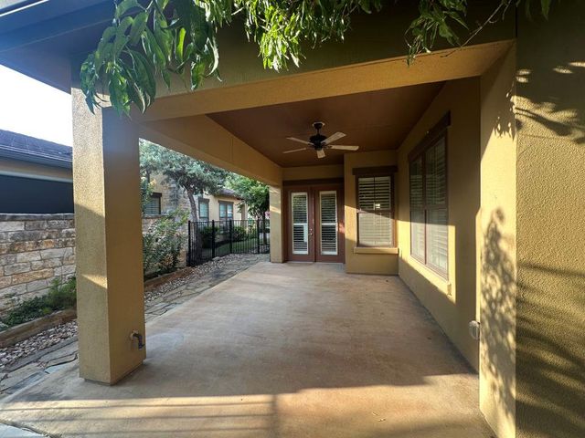 210 Versilia CIR, Lakeway, TX 78734