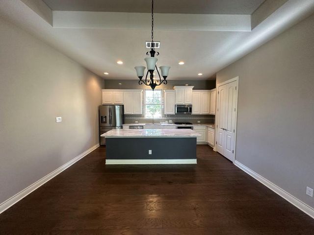 210 Versilia CIR, Lakeway, TX 78734