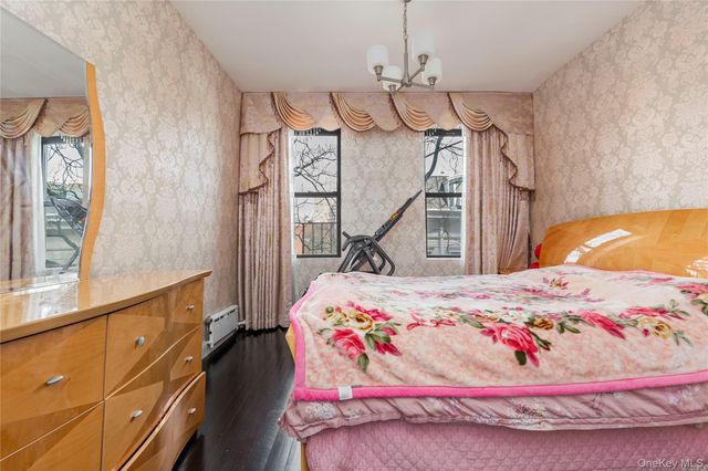 13605 Sanford Avenue 4Q, Flushing, NY 11355