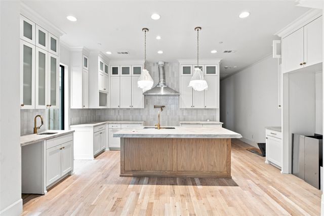 4430 Glenwick Lane, University Park, TX 75205