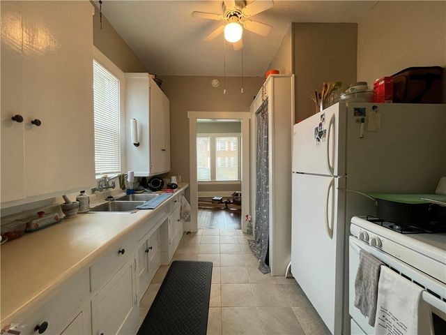 407 East Pease Street, Bryan, TX 77803