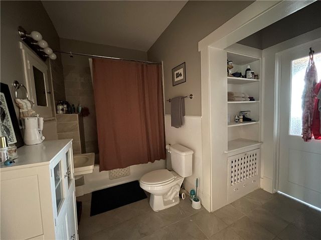 407 East Pease Street, Bryan, TX 77803