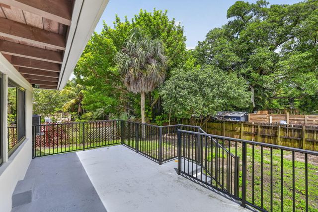 1701 SW 4TH Court, Fort Lauderdale, FL 33312