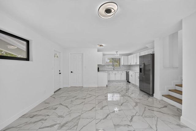 1701 SW 4TH Court, Fort Lauderdale, FL 33312