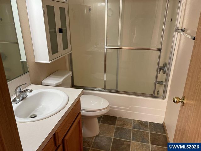 2456 Connemara Ct SE, Salem, OR 97317