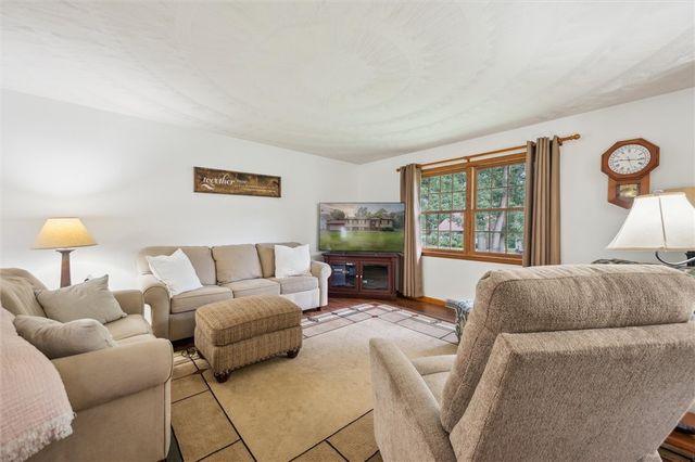 223 Cedar Dr, East Franklin Twp, PA 16201