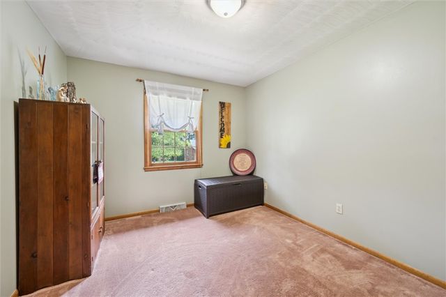 223 Cedar Dr, East Franklin Twp, PA 16201