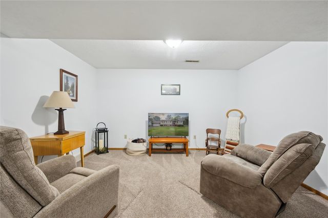 223 Cedar Dr, East Franklin Twp, PA 16201