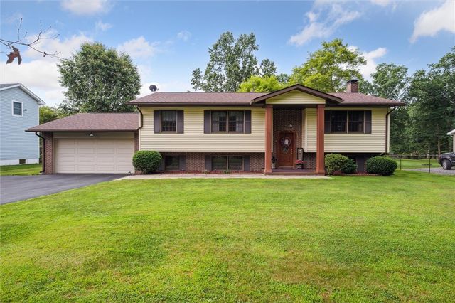 223 Cedar Dr, East Franklin Twp, PA 16201