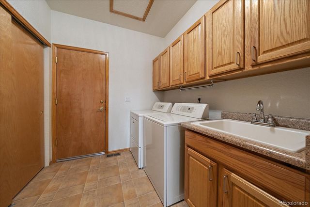 22885 E Canyon Place, Aurora, CO 80016