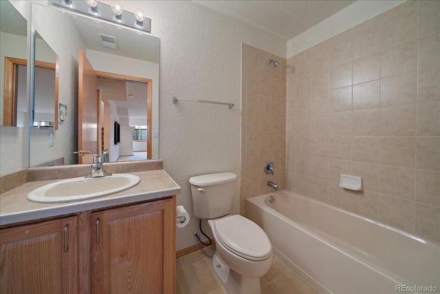 22885 E Canyon Place, Aurora, CO 80016