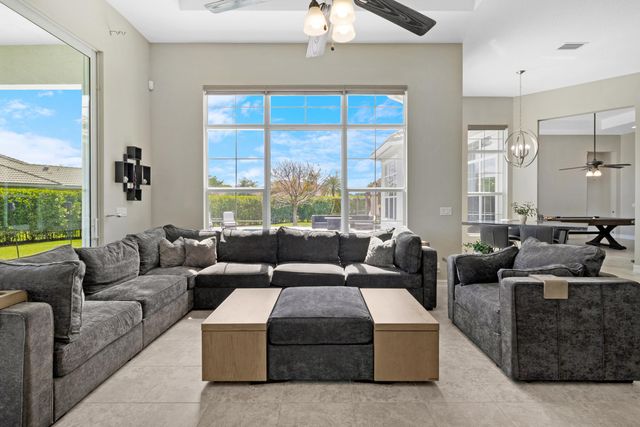 4830 W Sterling Ranch Circle, Davie, FL 33314