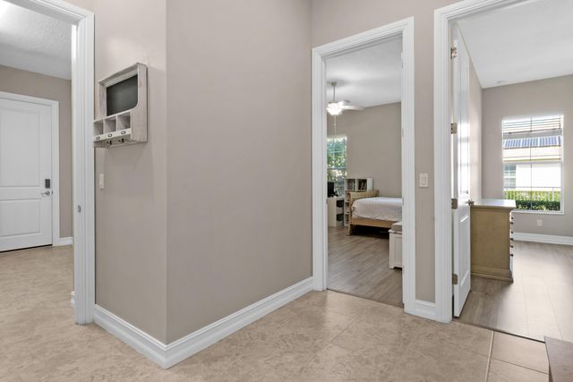 4830 W Sterling Ranch Circle, Davie, FL 33314