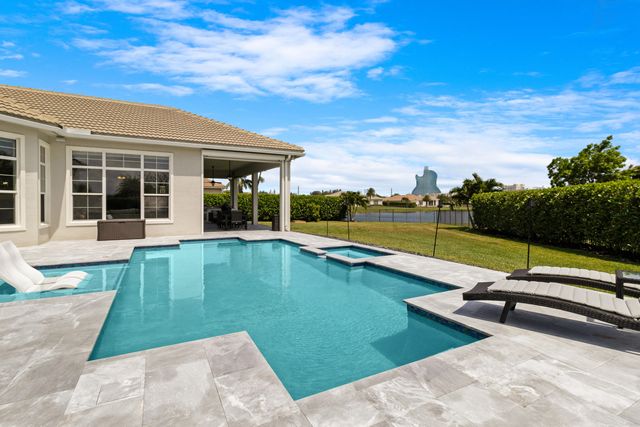 4830 W Sterling Ranch Circle, Davie, FL 33314