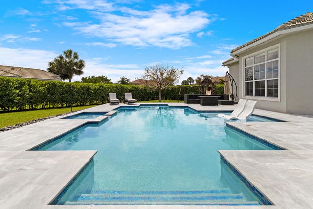 4830 W Sterling Ranch Circle, Davie, FL 33314