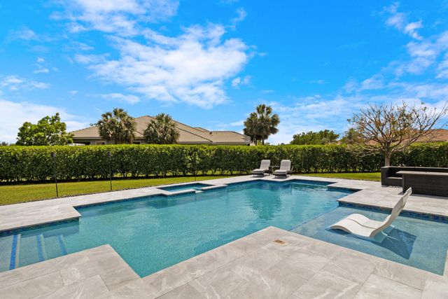 4830 W Sterling Ranch Circle, Davie, FL 33314