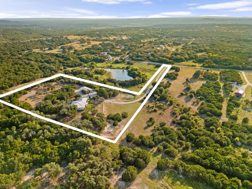 1953 County Road 250, Burnet, TX 78611